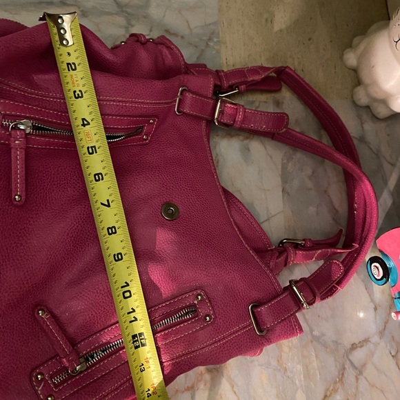Cute pink nine west purse in excellent condition - Picture 8 of 9